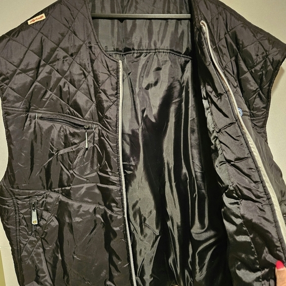 Akademiks Oversized Quilted Vest, Mens, Size 5X, Black - Picture 5 of 7